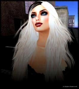 Epifani lifts her eyes to heaven...